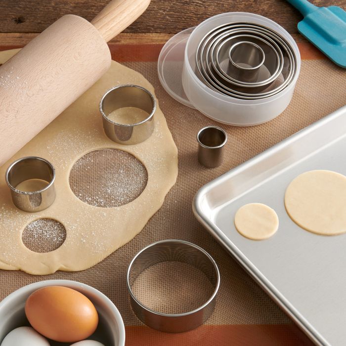 Mrs. Anderson's Baking Round Cutters with Reusable Storage Container, Set of 10
