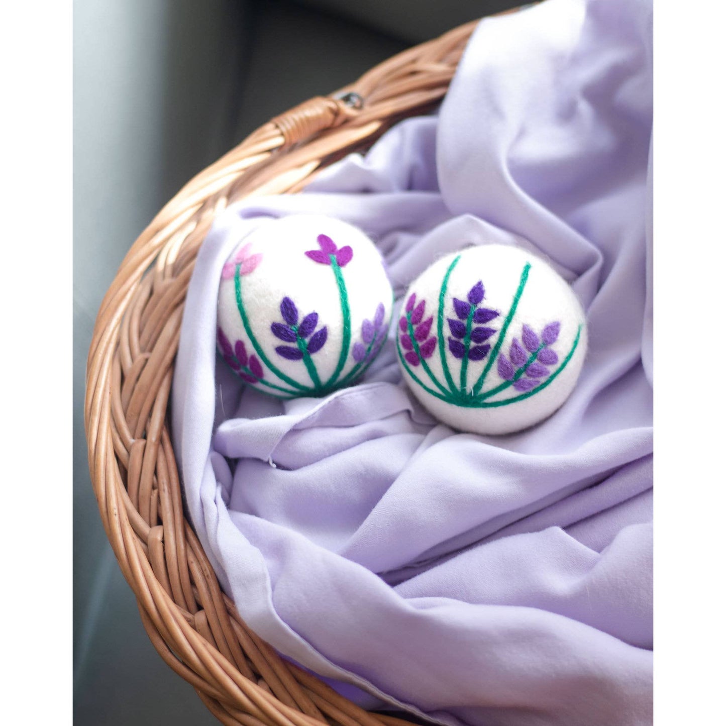 Lavender Fields Set of 3 Eco Dryer Balls - BEE
