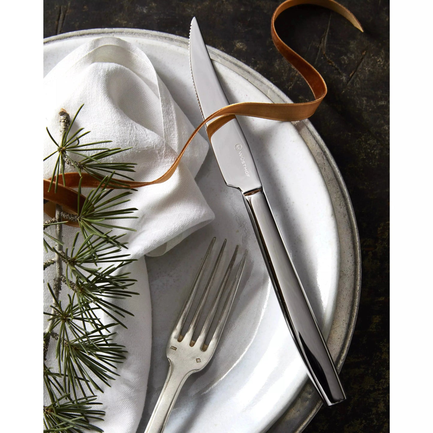 8-Piece Stainless Mignon Steak Knife Set in Olivewood Chest WUSTHOF