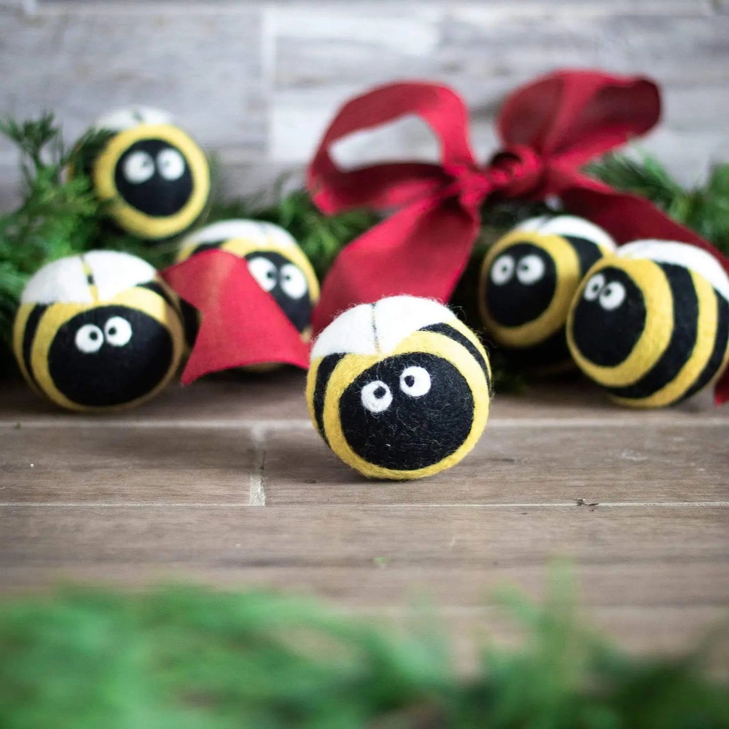 Friendsheep Busy Bees Eco Dryer Balls Friendsheep