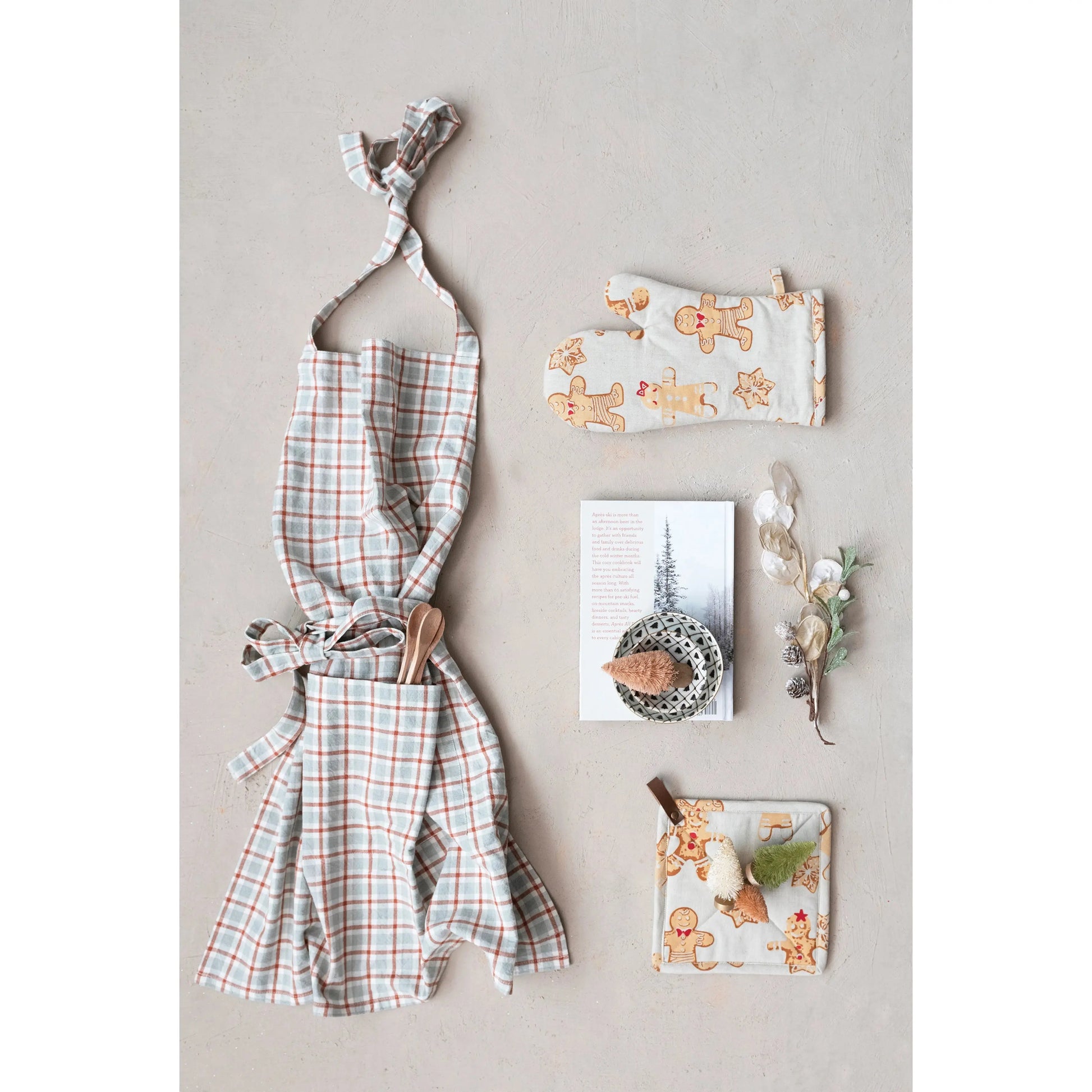 Creative Co Op Holiday Woven Cotton Apron with Grid Pattern, Grey and Sienna Color 32"L x 28"W CREATIVE CO-OP