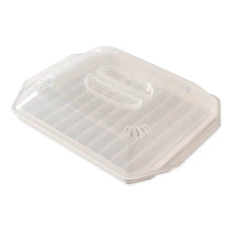 http://brownskitchen.com/cdn/shop/files/Nordic-Ware-Compact-Bacon-Tray-with-Lid-Nordic-Ware-1687208357453.jpg?v=1687208358