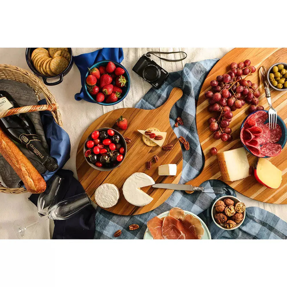 Proteak Atlas Round Serving Board with Handle 22 x 18 x 0.5 PROTEAK