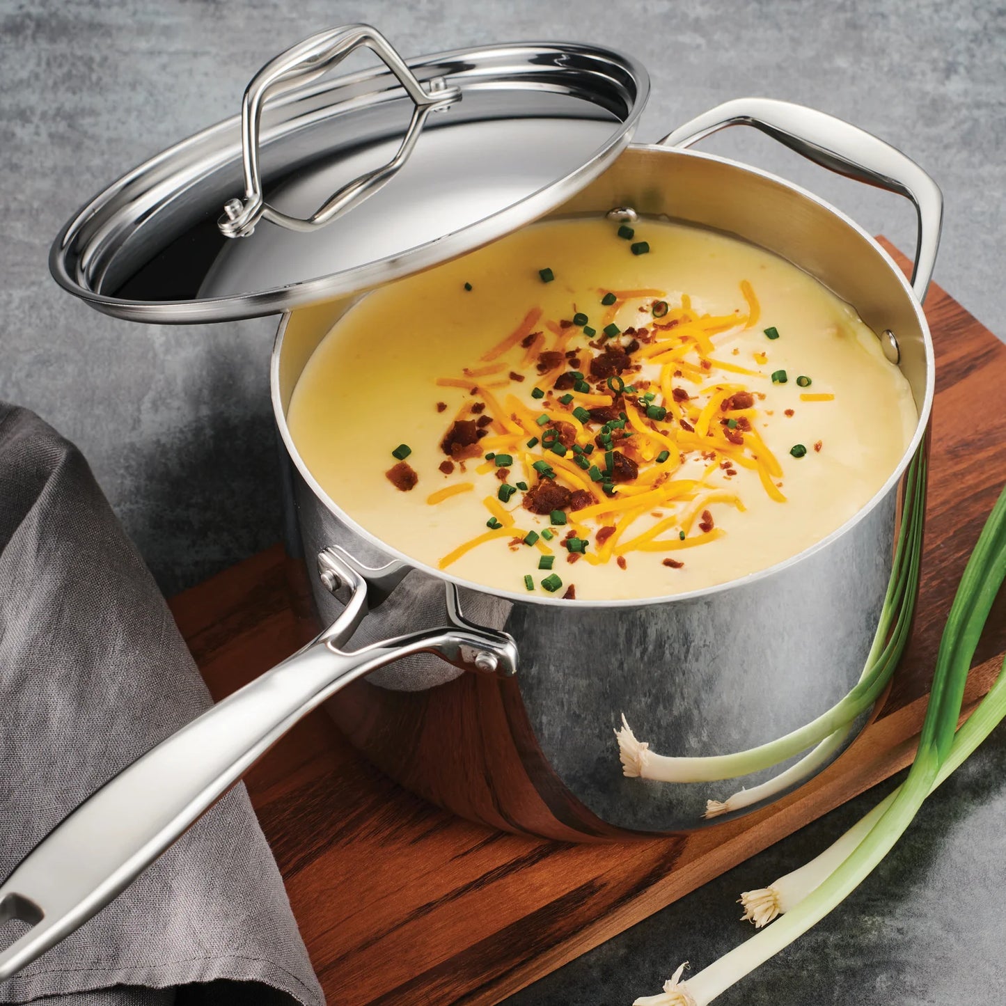 Tramontina Signature Tri-Ply Clad Stainless Steel Covered 4Qt Sauce Pan