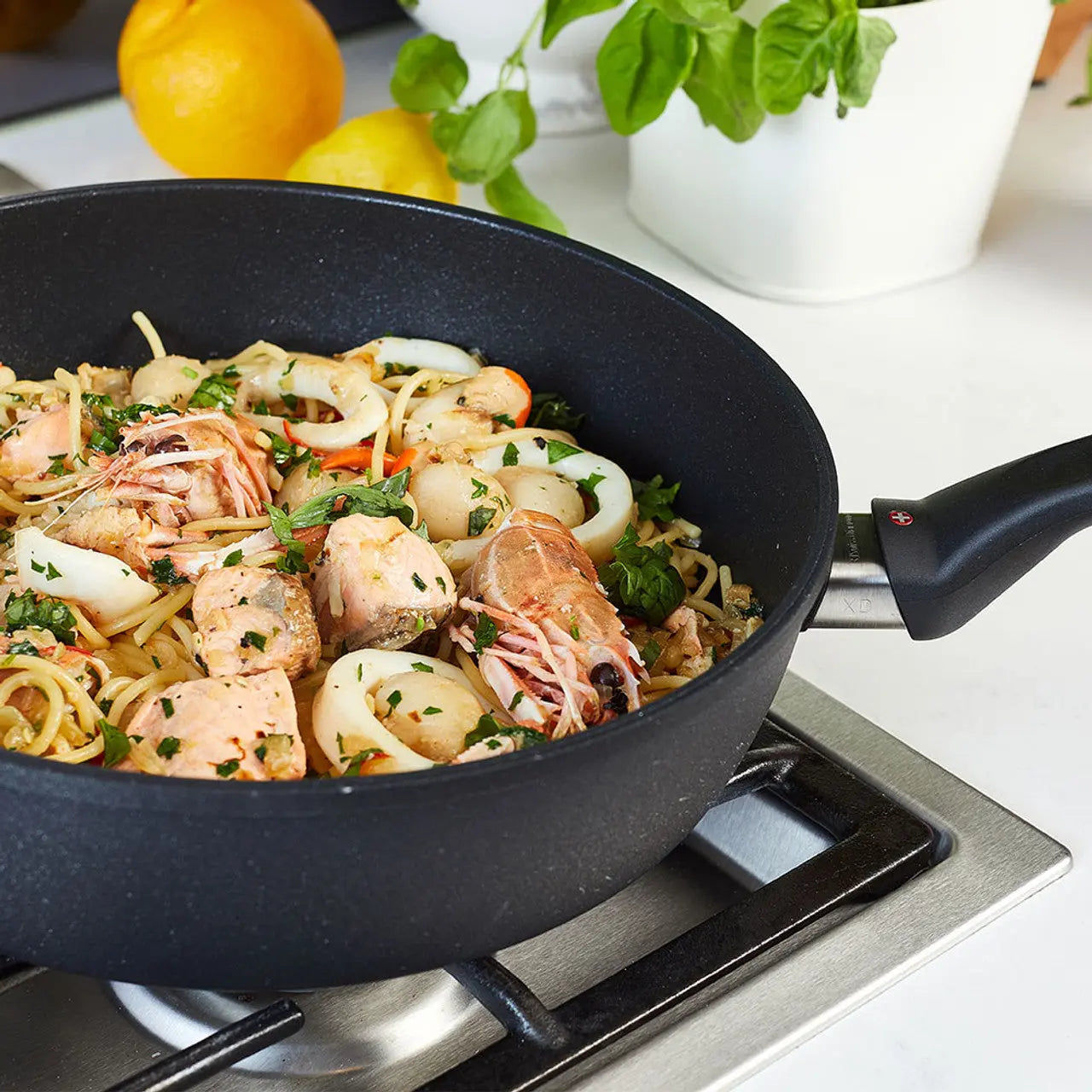 Swiss Diamond XD 4.3 qt Nonstick Saute Pan with Glass Lid SWISS DIAMOND