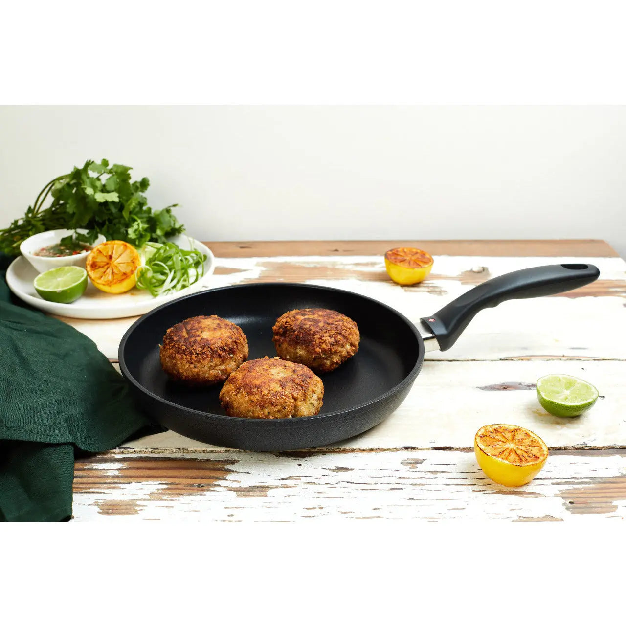 Swiss Diamond XD 9.5" Nonstick Fry Pan SWISS DIAMOND