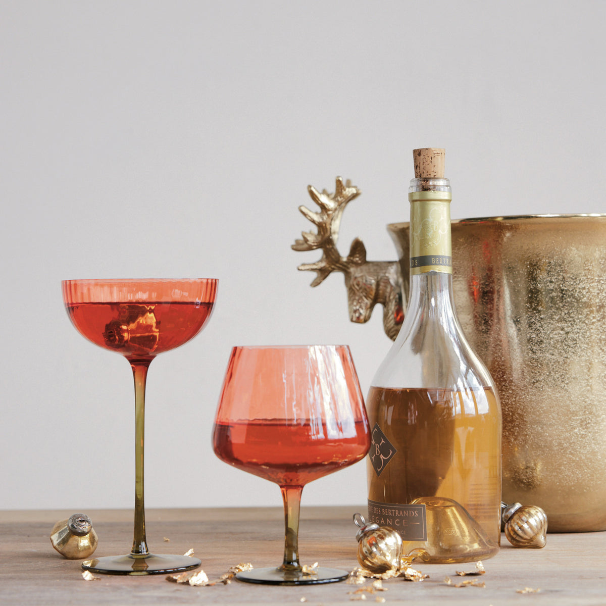 Vintage-Inspired Stemmed Wine Glass, 14 oz