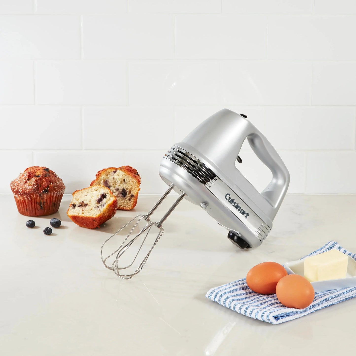 Cuisinart Power Advantage Plus 9-Speed Hand Mixer Cuisinart