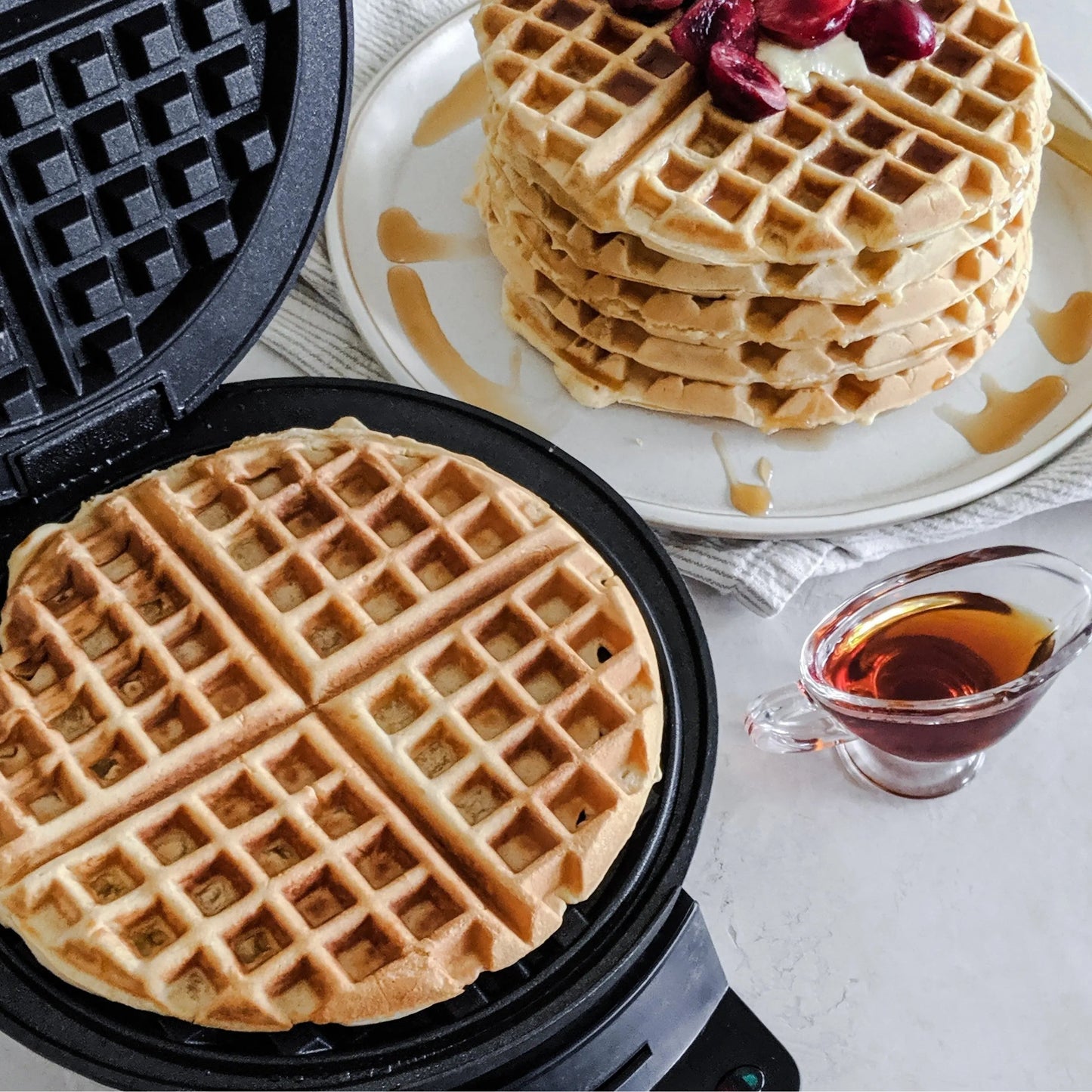 Cuisinart Round Classic Waffle Maker Cuisinart