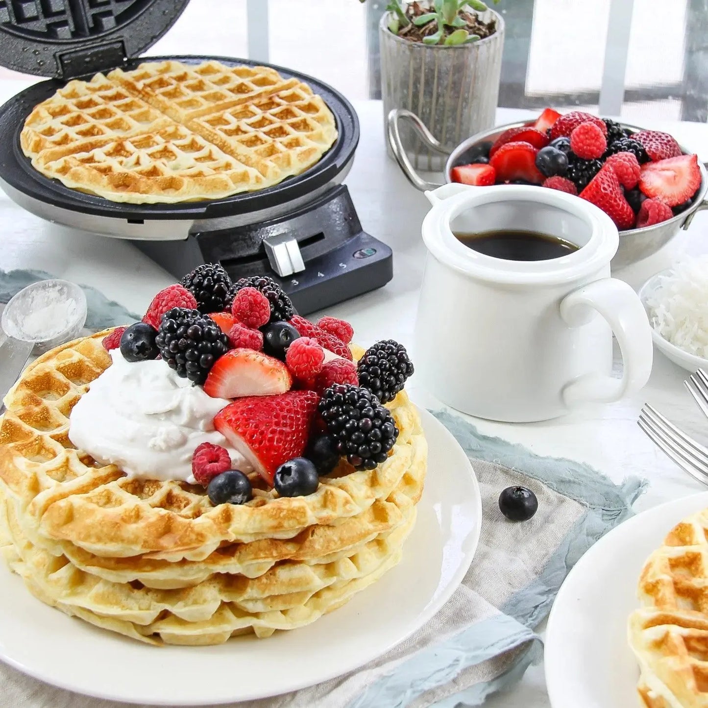 Cuisinart Round Classic Waffle Maker Cuisinart