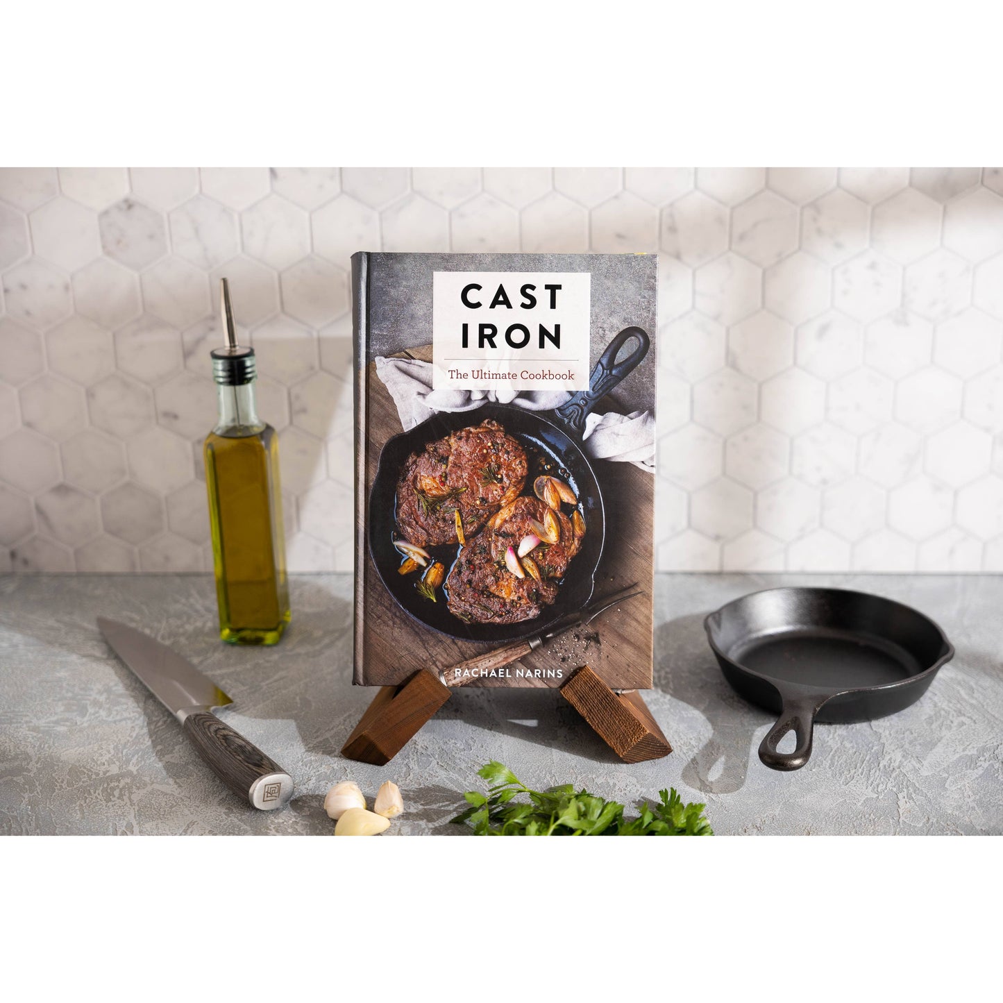 Cast Iron: The Ultimate Cookbook