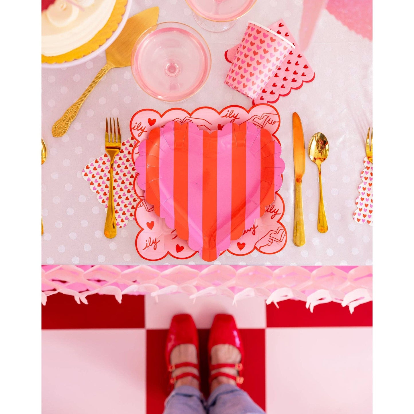 Hearts Scalloped Cocktail Napkin