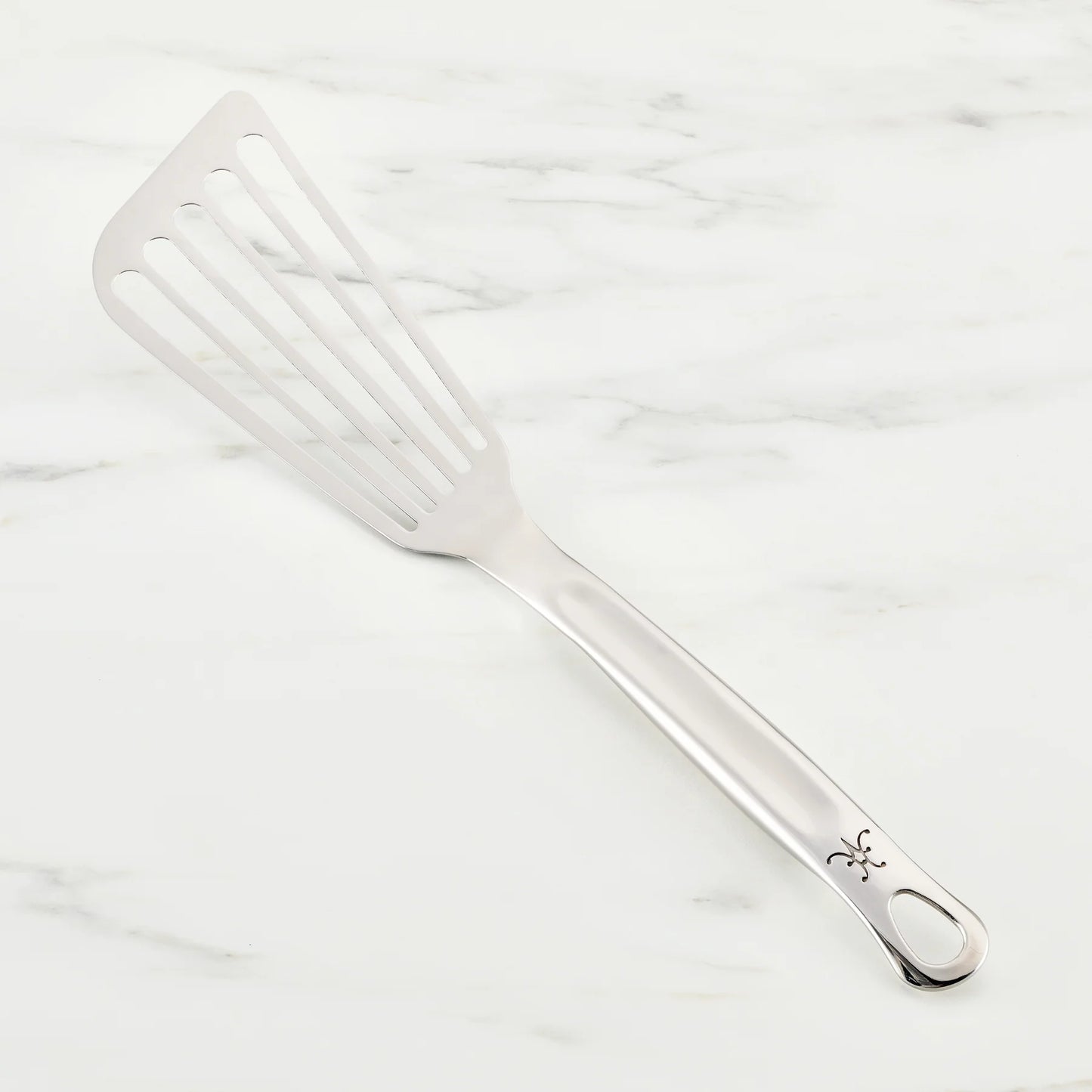 Hestan Fish Turner