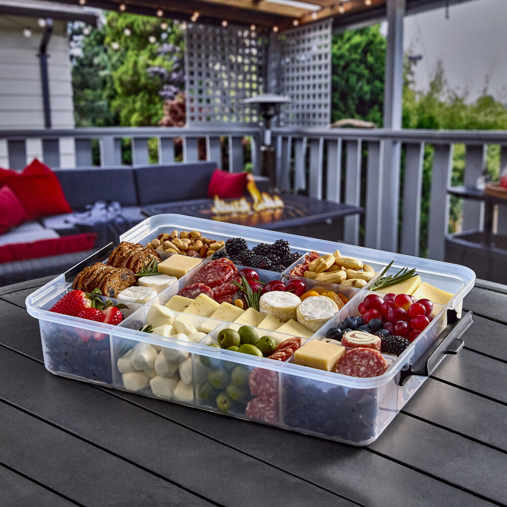 Snacklebox with Locking Bamboo Cutting Board Lid