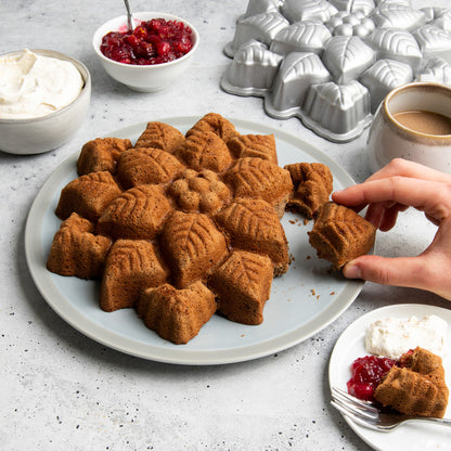 Nordic Ware Poinsettia Pull-Apart Cake Pan