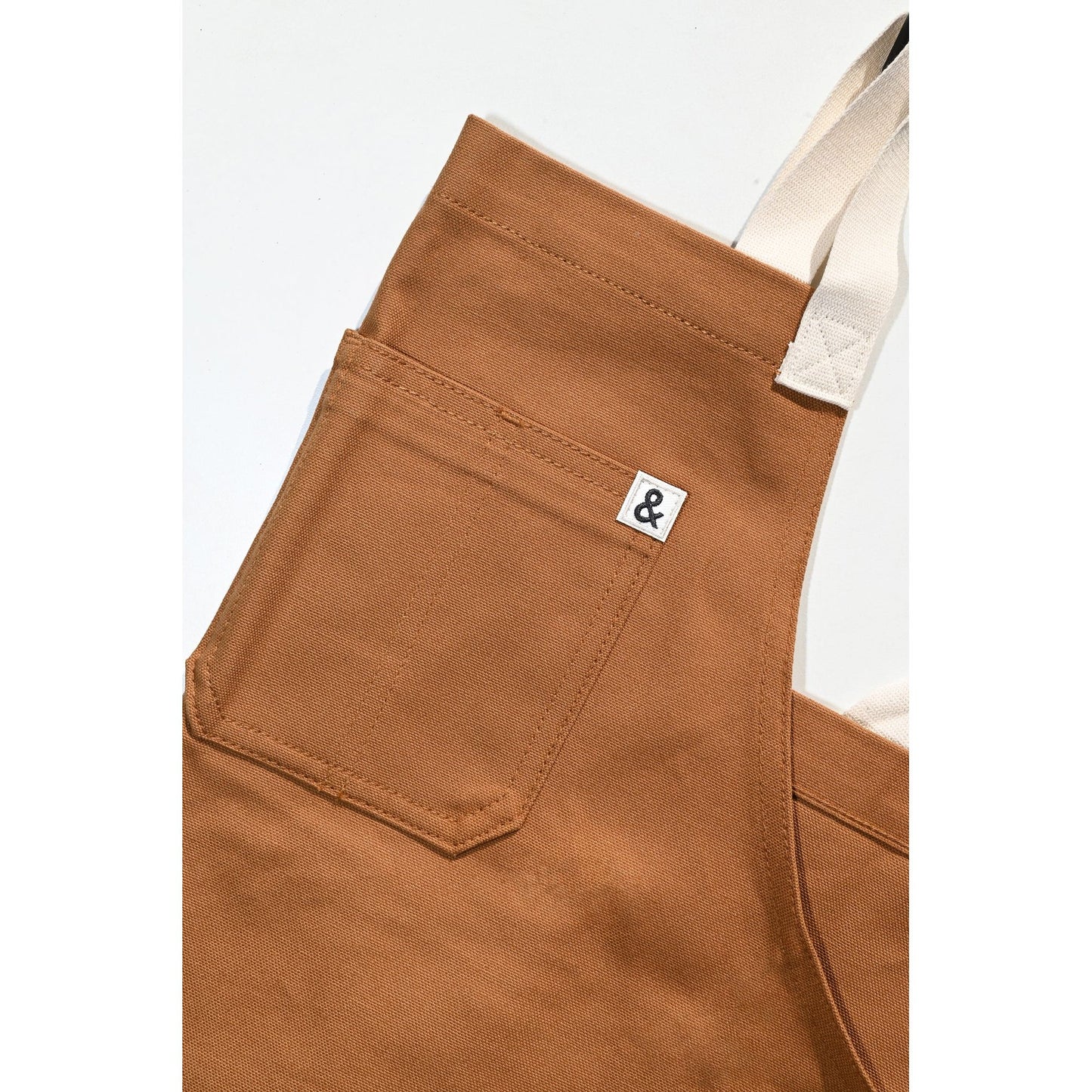 Hedley & Bennett Essential Apron in Cider Brown w/ Vanilla Straps
