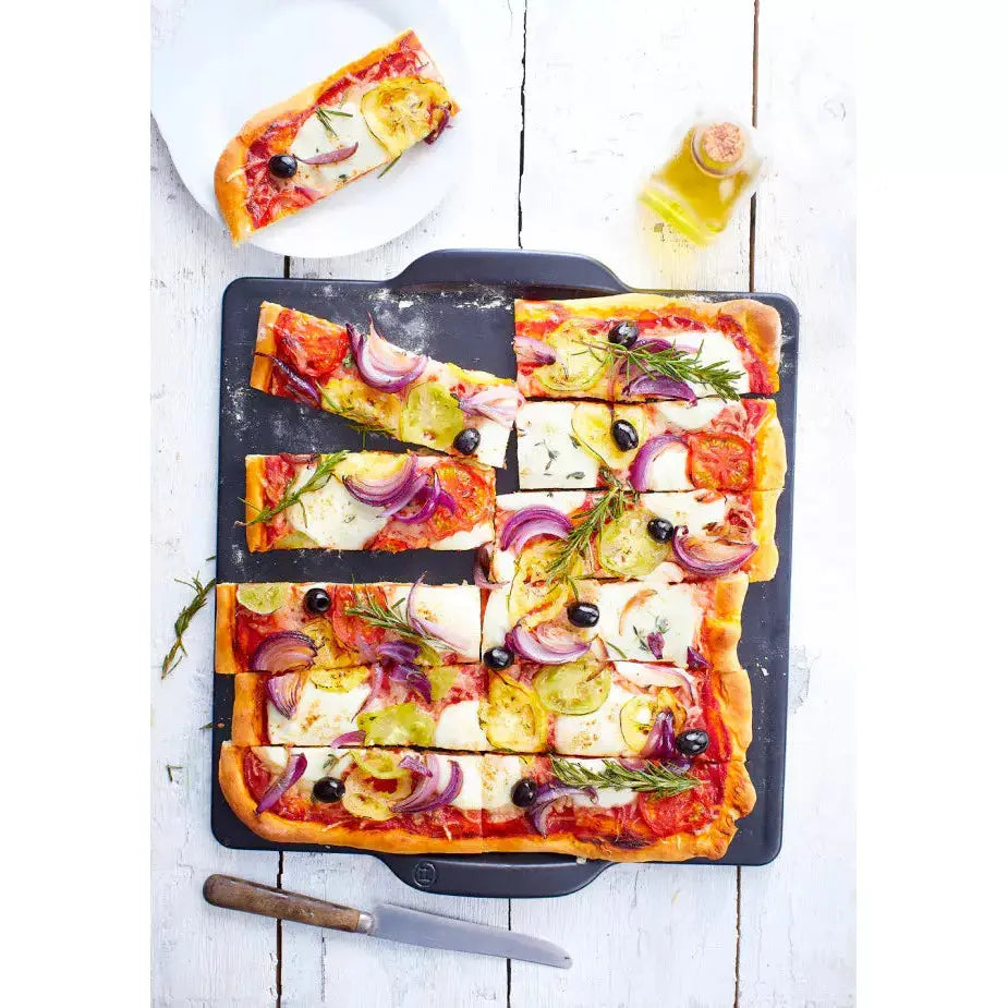 Emile Henry Square Pizza Stone, Charcoal EMILE HENRY