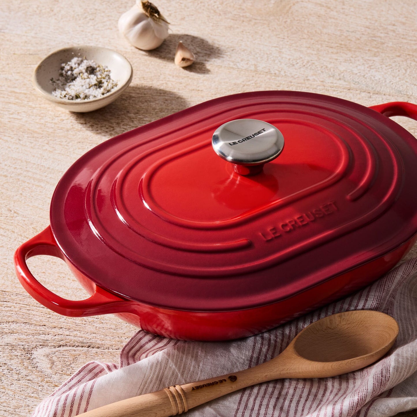 Le Creuset Signature Oval Casserole 3 3/4 Qt