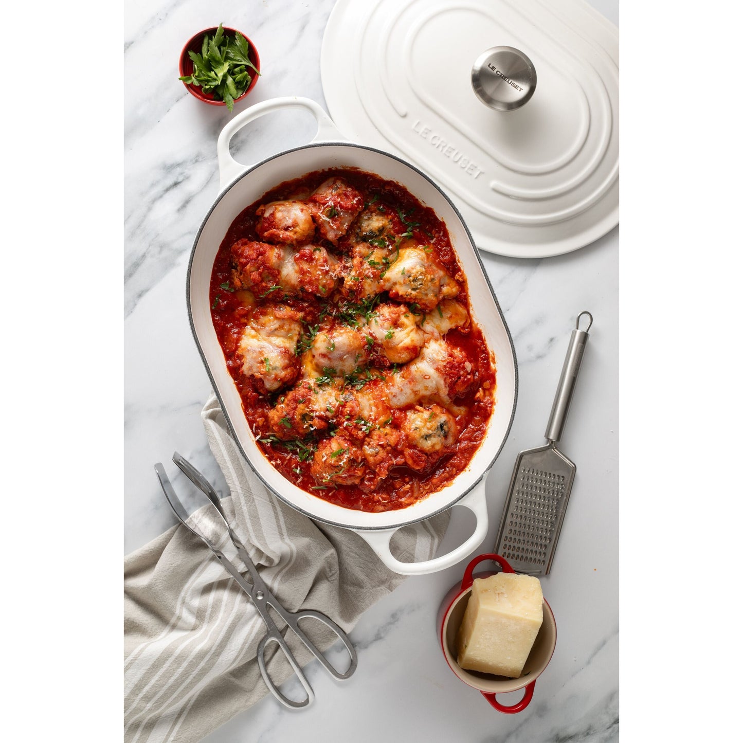 Le Creuset Signature Oval Casserole 3 3/4 Qt