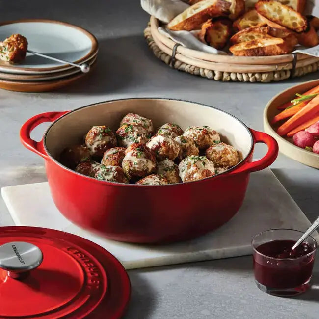 Le Creuset Bread Oven Cerise