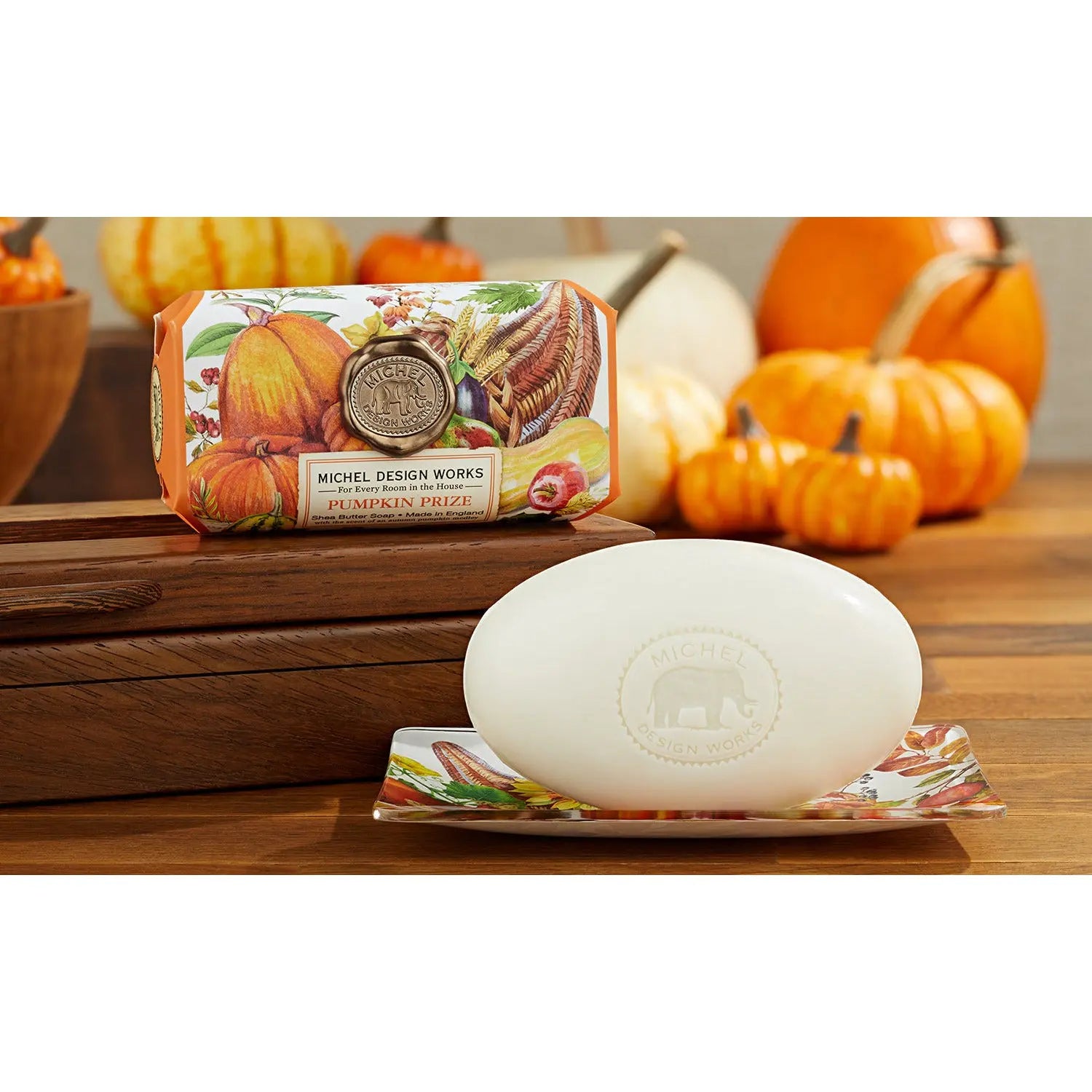 https://brownskitchen.com/cdn/shop/files/Michel-Design-Pumpkin-Prize-Large-Bath-Soap-Bar-Stonewall-Kitchen-1686599608.jpg?v=1686599610&width=1946