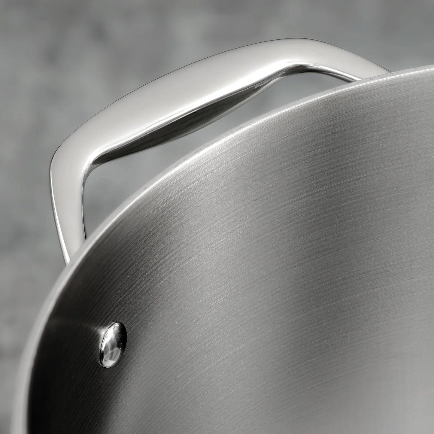 Tramontina Signature 8 Quart Tri-Ply Clad Stainless Steel Covered Stock Pot