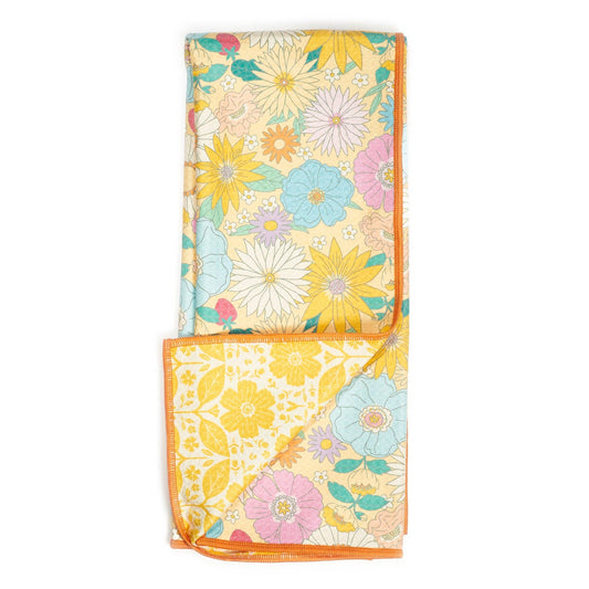 Daisies Anywhere Reversible Towel