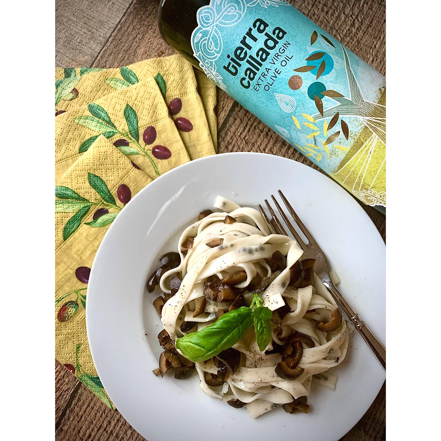 Black Olive and Garlic Fettuccine