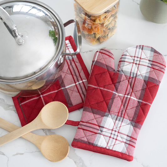 2 Piece Holiday Red Plaid Lurex Oven Mitt & Pot Holder Set