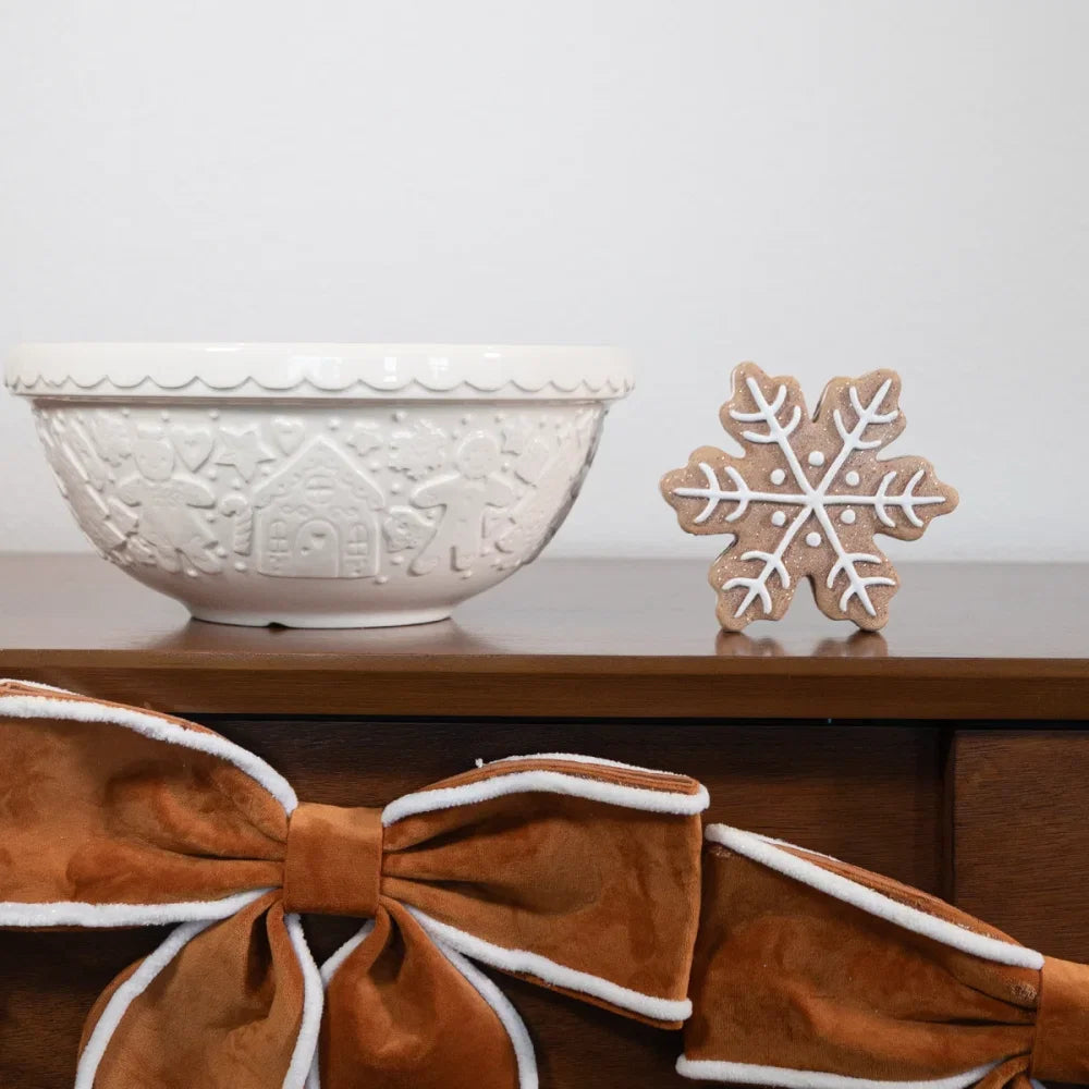 Mason Cash Seasonal Gingerbread Lane Size 18 Cream Mixing Bowl (2.85 Qt)