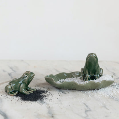 Frog Salt & Pepper Shakers with Lily Pad Tray
