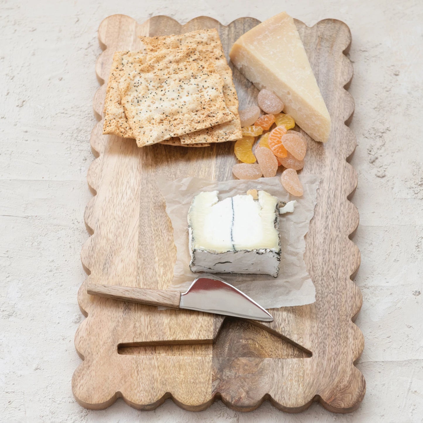 Scalloped Mango Wood Cheese Serving Board with Cheese Knife