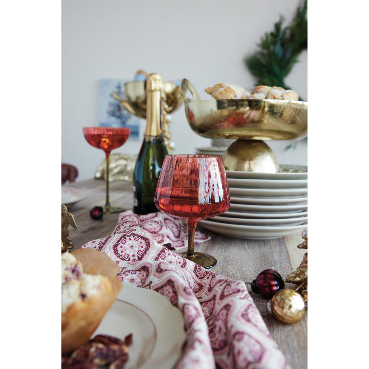 Vintage-Inspired Stemmed Wine Glass, 14 oz