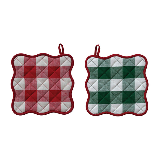 Scalloped Plaid Pot Holder